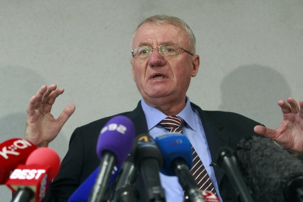 Vojislav Šešelj, Foto: Betaphoto