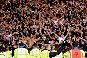 Francuska policija privela 95 navijača Ajaksa