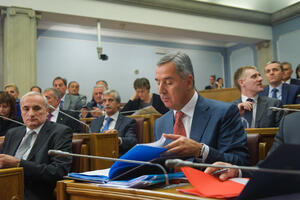 Đukanović sjutra odgovara na poslanička pitanja