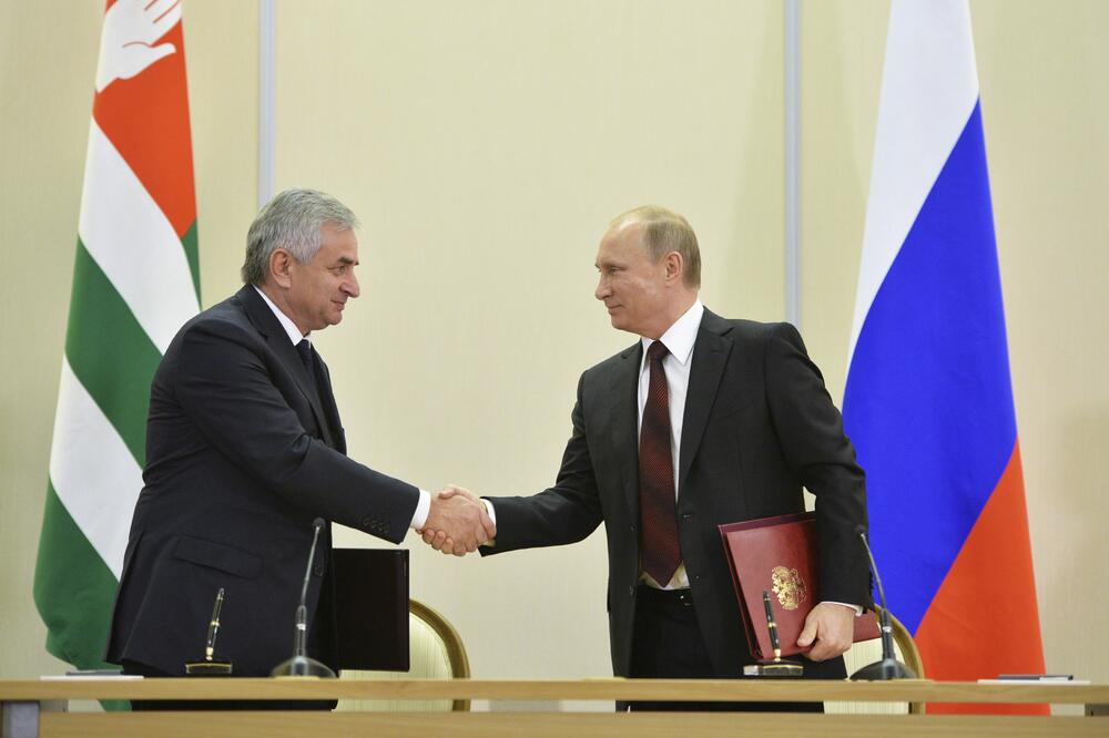 Raul Hadžimba, Vladimir Putin, Foto: Reuters