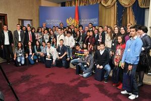 Krivokapić: Povratak mladih u Crnu Goru doprinosi njenoj sreći