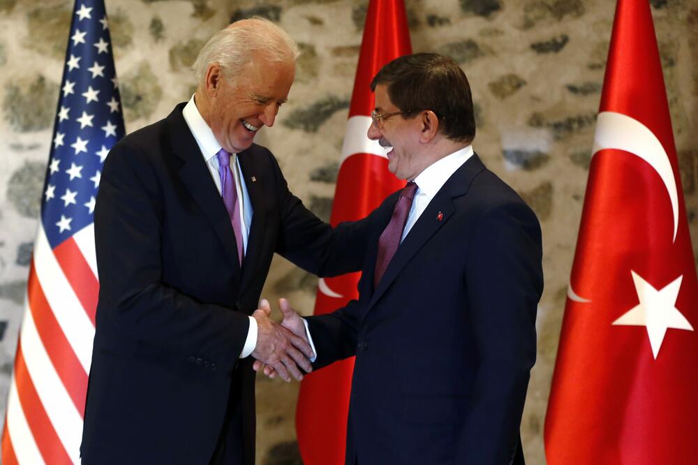 Džozef Bajden, Ahmet Davutoglu, Foto: Reuters