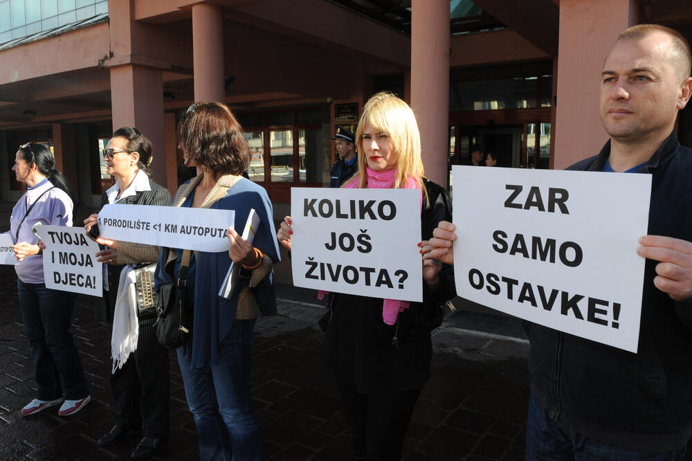 protest porodilište, Foto: Savo Prelević