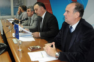 Čarke na sjednici Glavnog odbora SNP