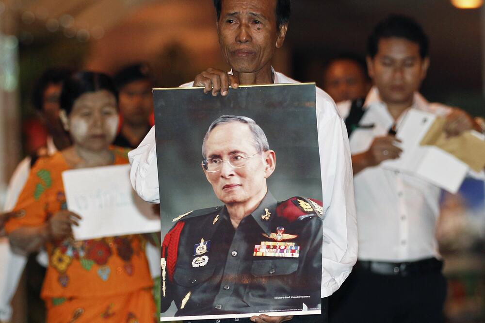 Bumibol Aduljadej, kralj Tajlanda, Foto: Reuters