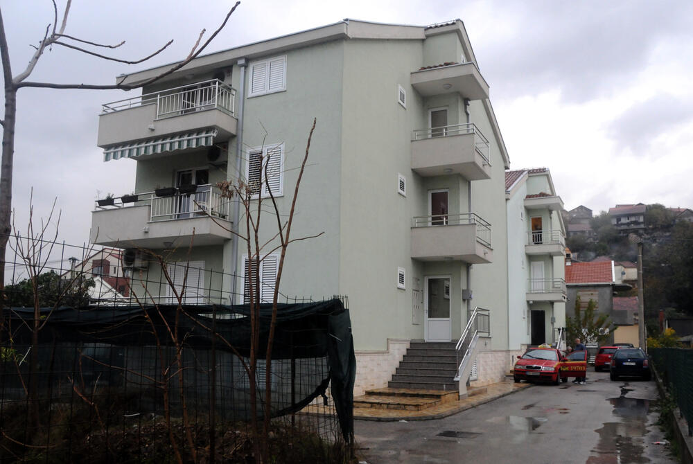 Dalmatinska ulica poplavljena zgrada