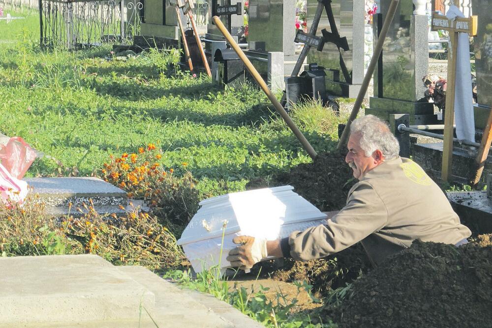 Dušan Knežević, beba umrla nakon infekcije u Opštoj bolnici u BP, Foto: Jadranka Ćetković