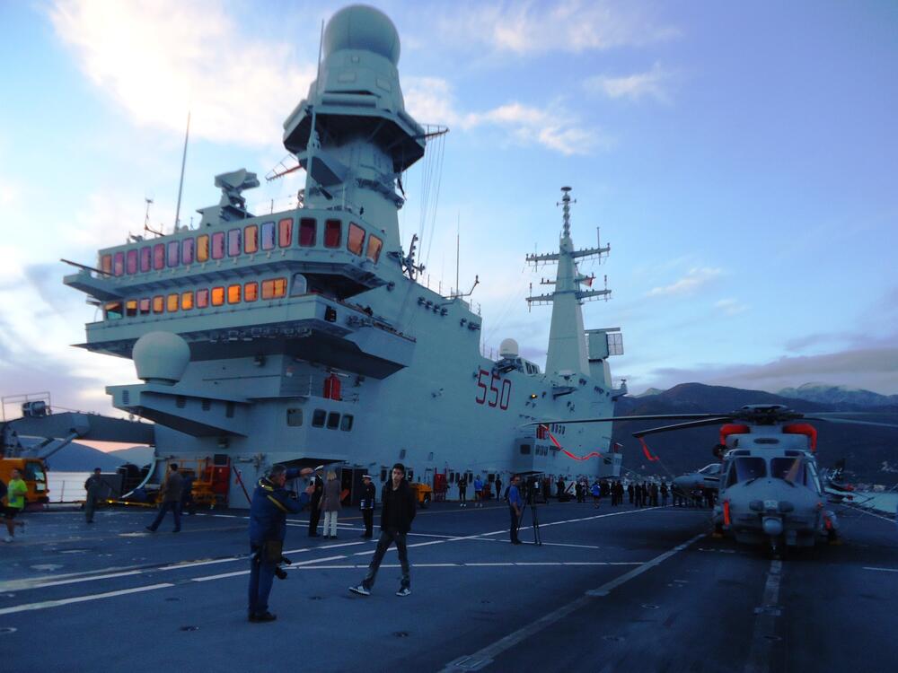 Cavour nosač aviona