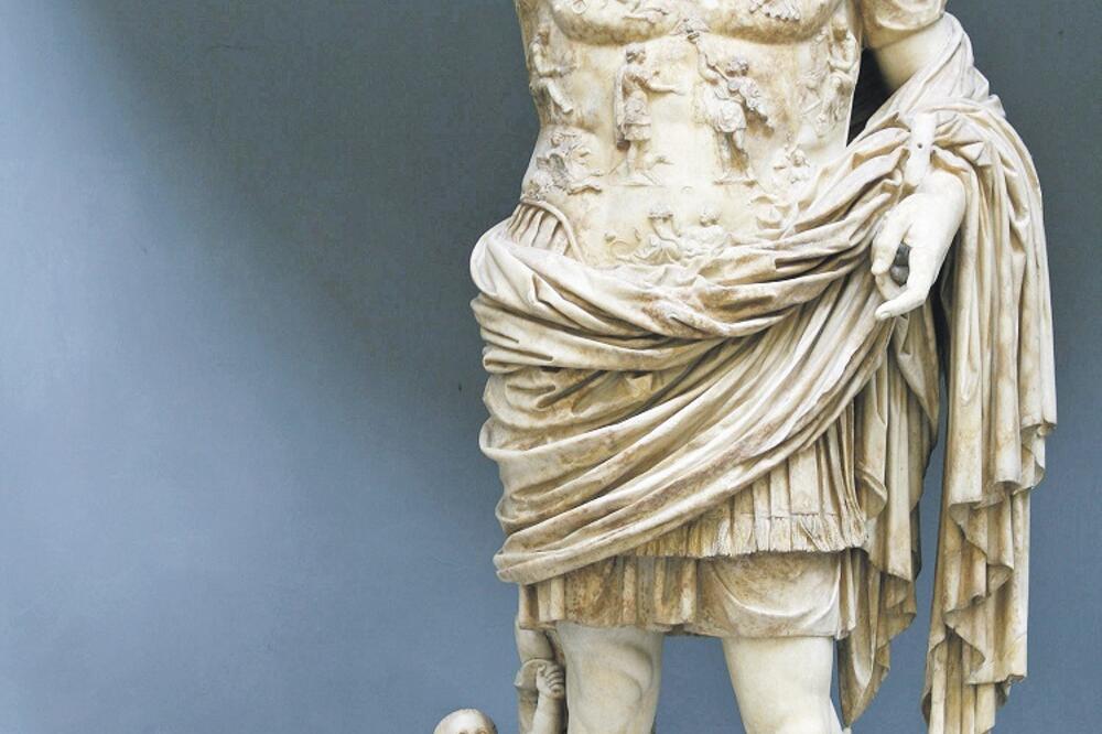 Imperator Avgust