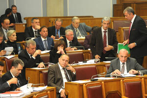 Neka DPS ponudi bolje rješenje ako ima