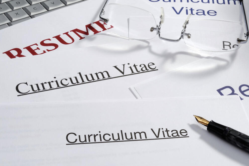 CV, bioografija, Foto: 2BI.me