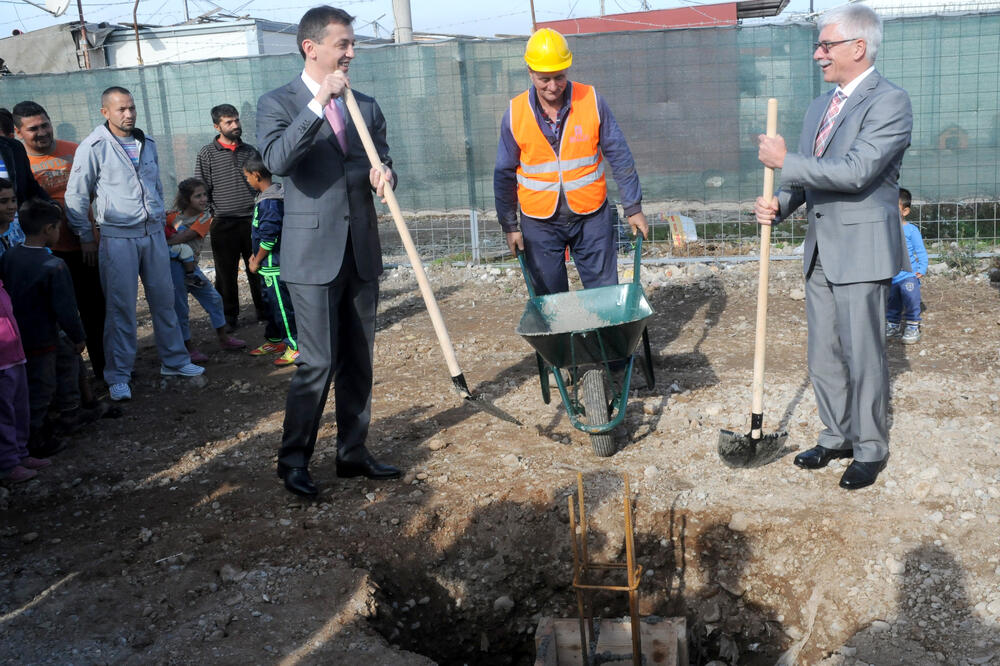 zgrada za izbjeglice, Konik, Foto: Zoran Đurić