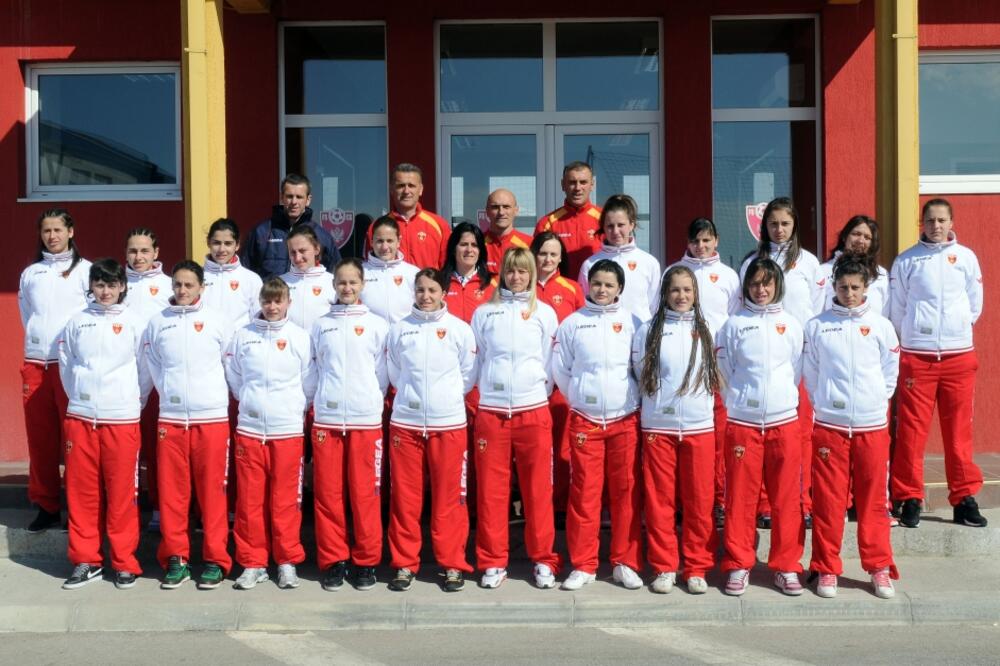 Ženski fudbal, Foto: Savo Prelević