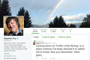 Stiven Fraj se povukao sa Tvitera do decembra