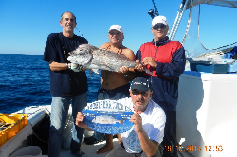 Ulov mjeseca, Foto: Siniša Luković