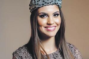 Mis Crne Gore napreduje na internet top-listi