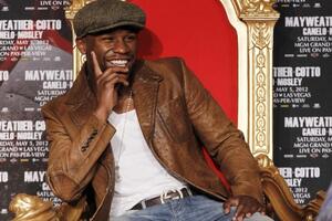 Mejveder najbogatiji sportista na svijetu, Ronaldo drugi, Đoković...