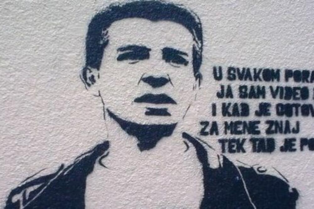 Grafit, Milan Mladenović