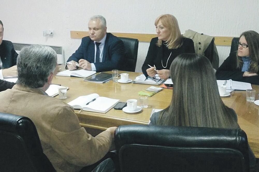 Mlađan Dinkić, Mojkovac (Novina)