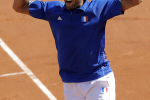 Conga predvodi Francusku u finalu