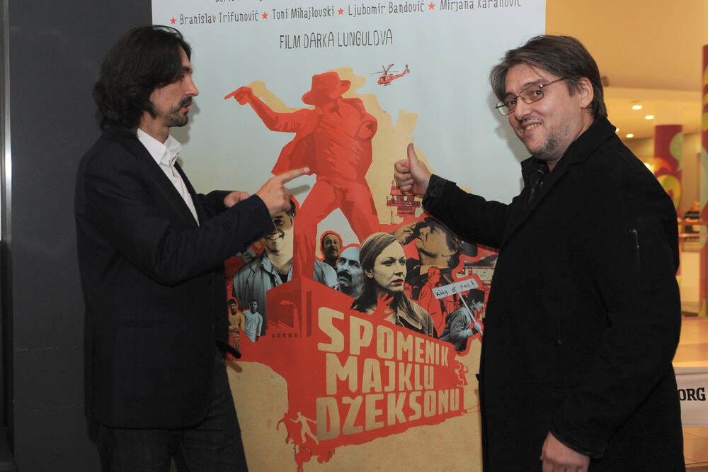 Spomenik Majklu Džeksonu, Boris Milivojević, Darko Lungulov, Foto: Savo Prelević