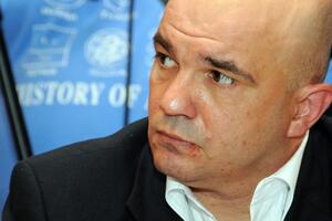 Odbijen zahtjev da se Vučiniću skine imunitet