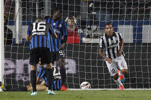 Karlos Teves se vratio u reprezentaciju