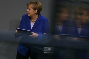 Merkel traži četvrtu industrijsku revoluciju
