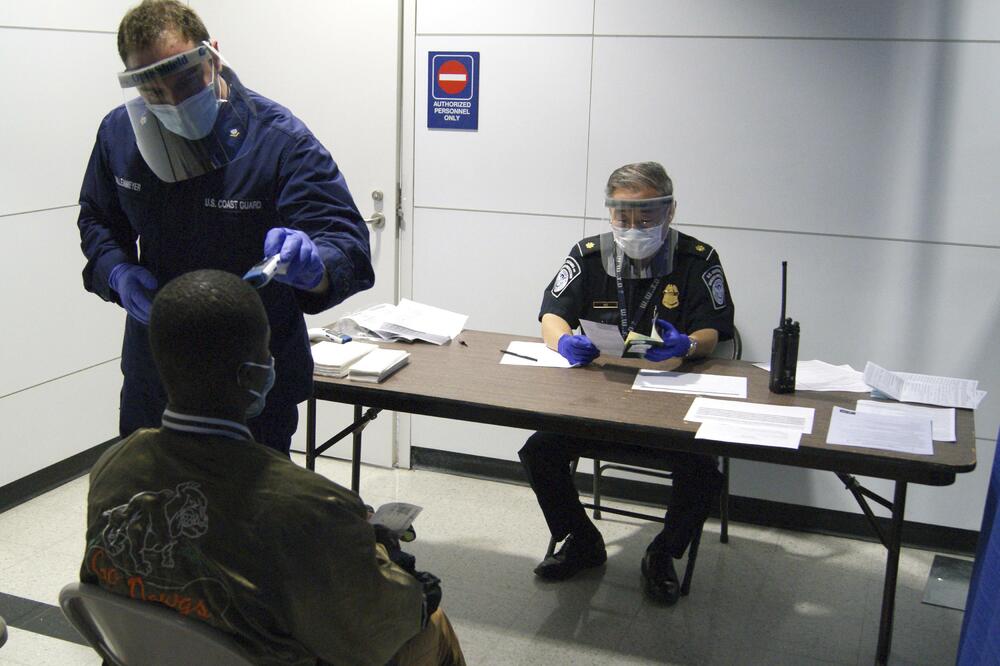 ebola, aerodrom Čikago, Foto: Reuters