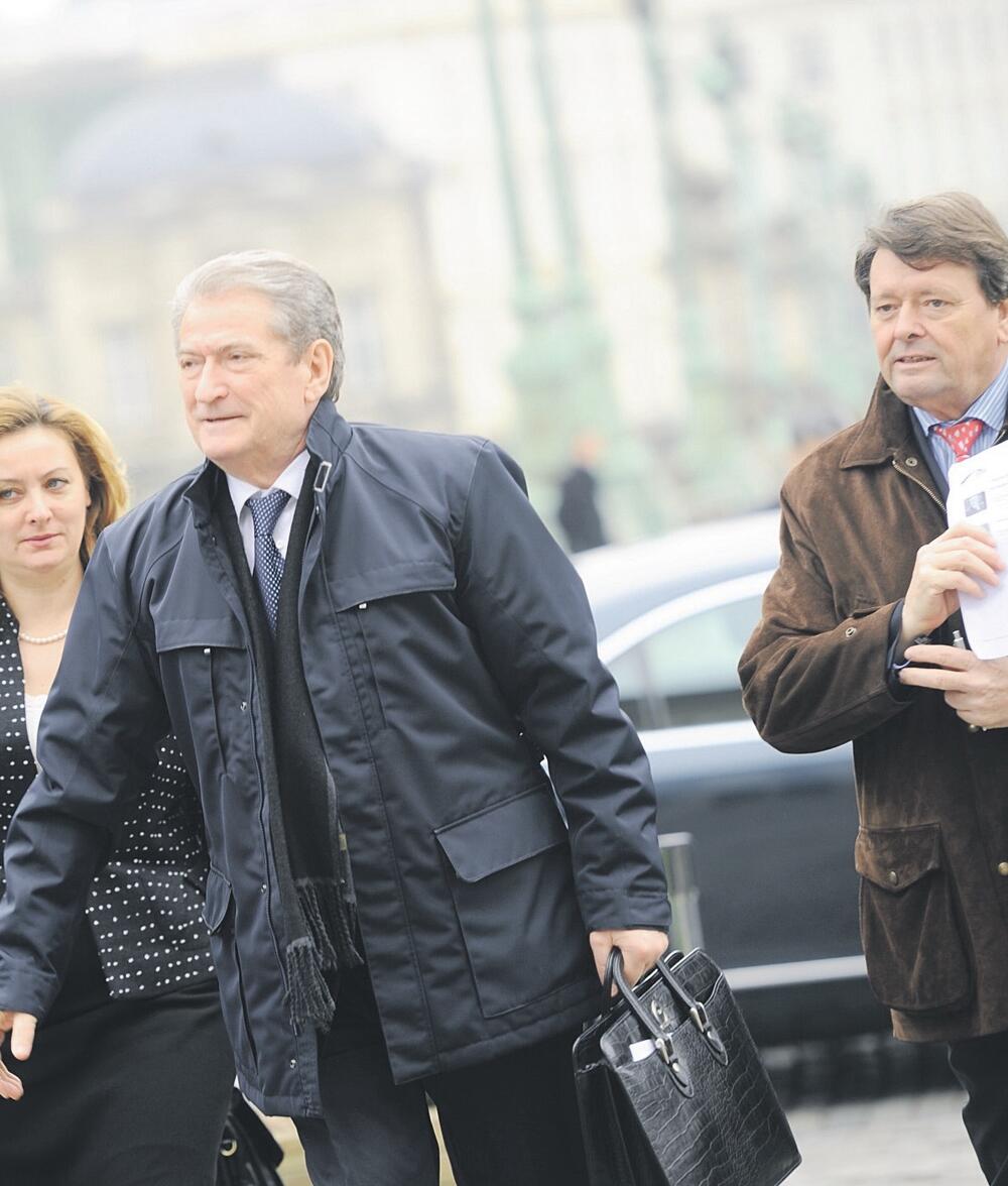 Salji Beriša (Novina)