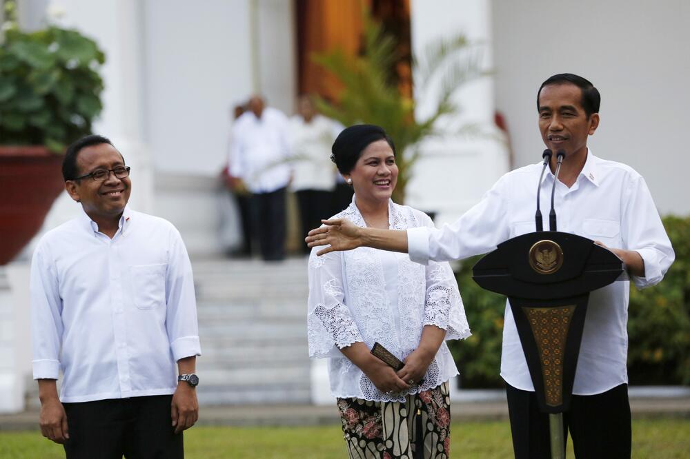 Džoko Vidodo predstavlja šeficu indonežanske diplomatije, Foto: Reuters