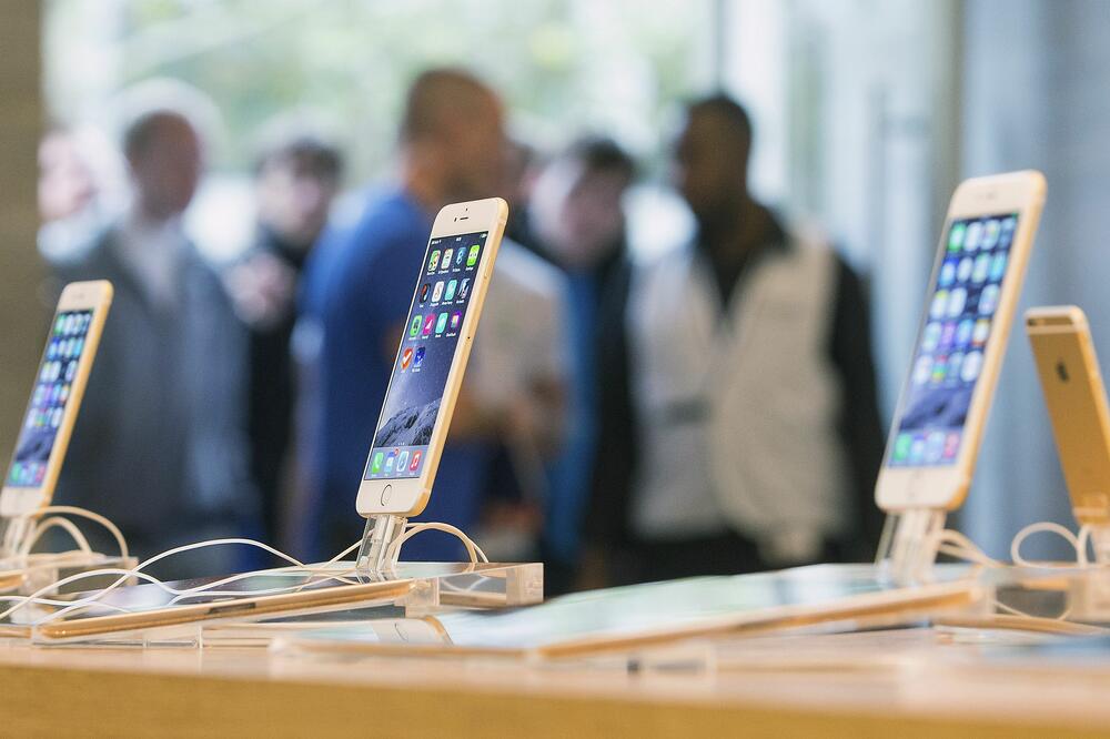 redovi za kupovinu iPhone 6, Foto: Reuters