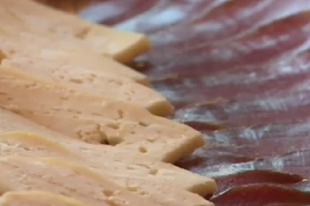 njeguška trpeza, Foto: Screenshot (YouTube)