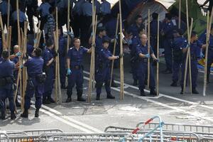 Hongkong: Policija ponovo uklonila barikade demonstranata