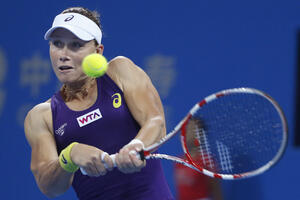 Titula za Stosur u Osaki