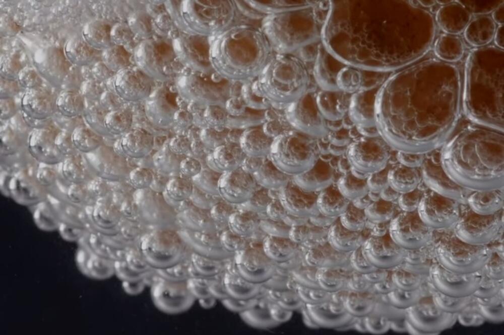 hemijske reakcije, Foto: Screenshot (YouTube)