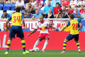 Anri razmišlja o povratku u Francusku