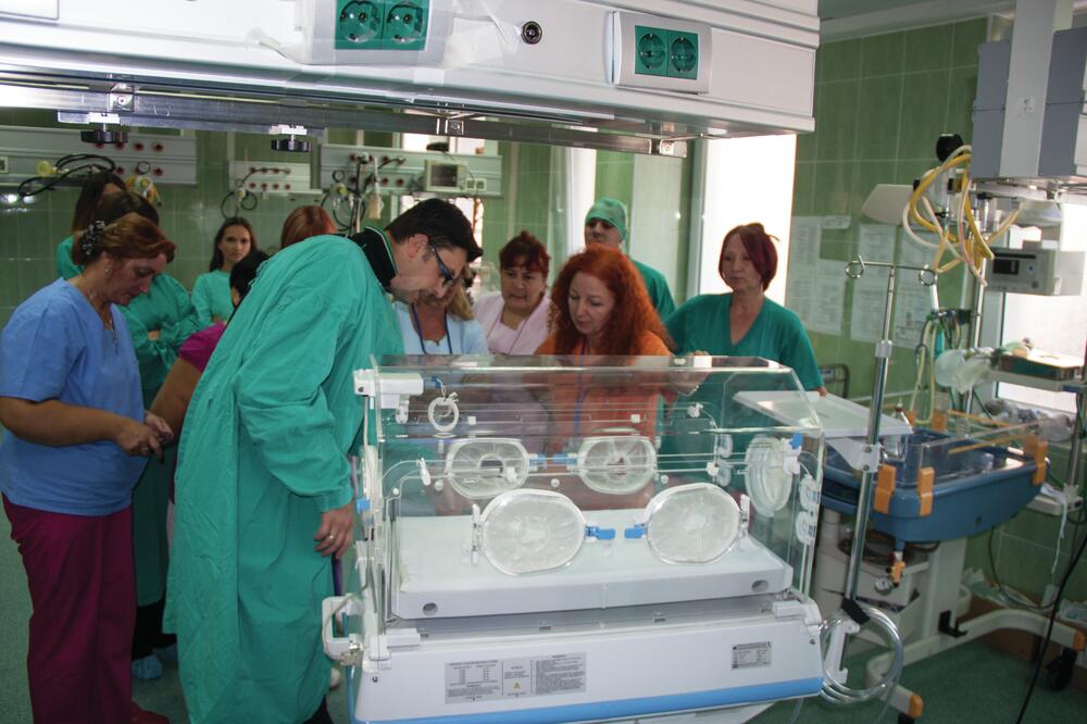 Inkubator, donacija, Cosmetics