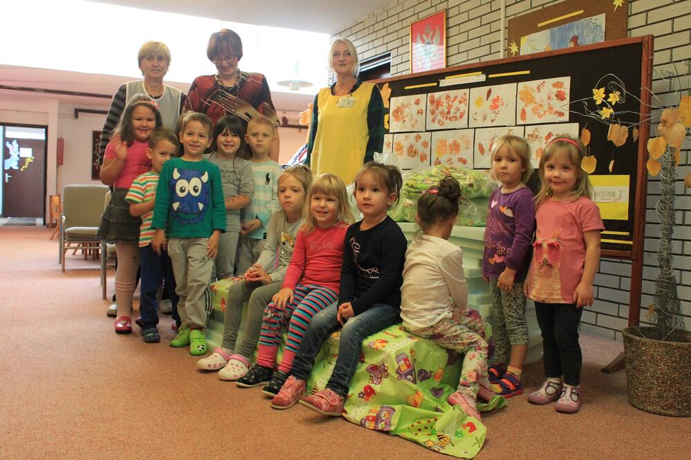 Djeca su dobila posteljinu sa dječjim motivim, Foto: Siniša Luković