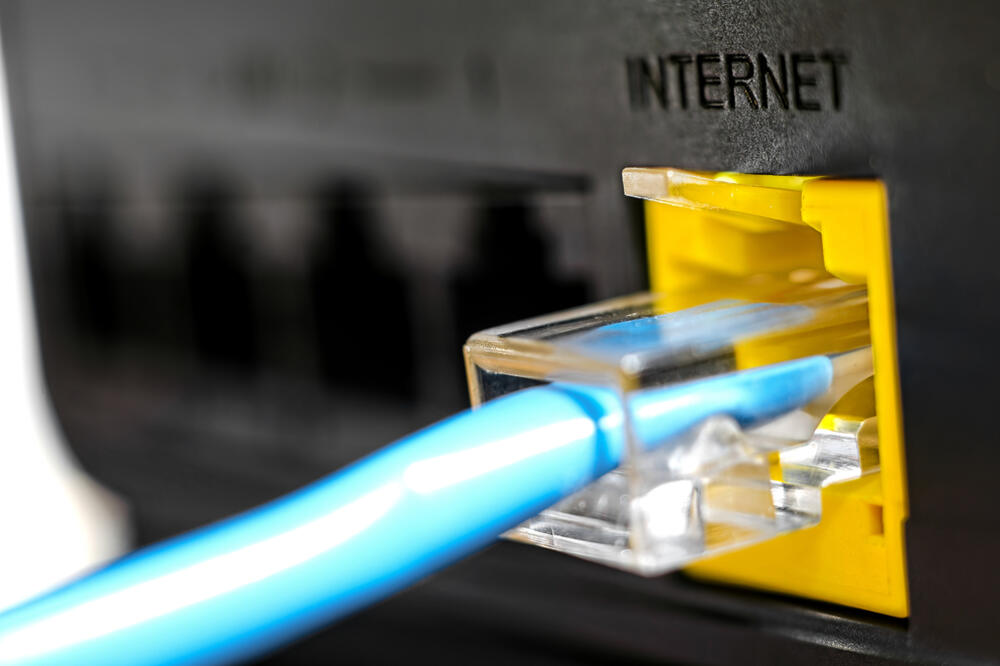 Internet kabl, Foto: Shutterstock