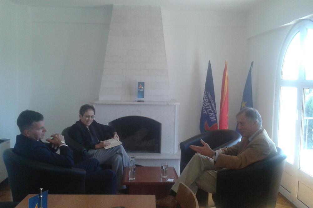 Hans Ulrih Sidbek, Miodrag lekić, Foto: Demokratski front