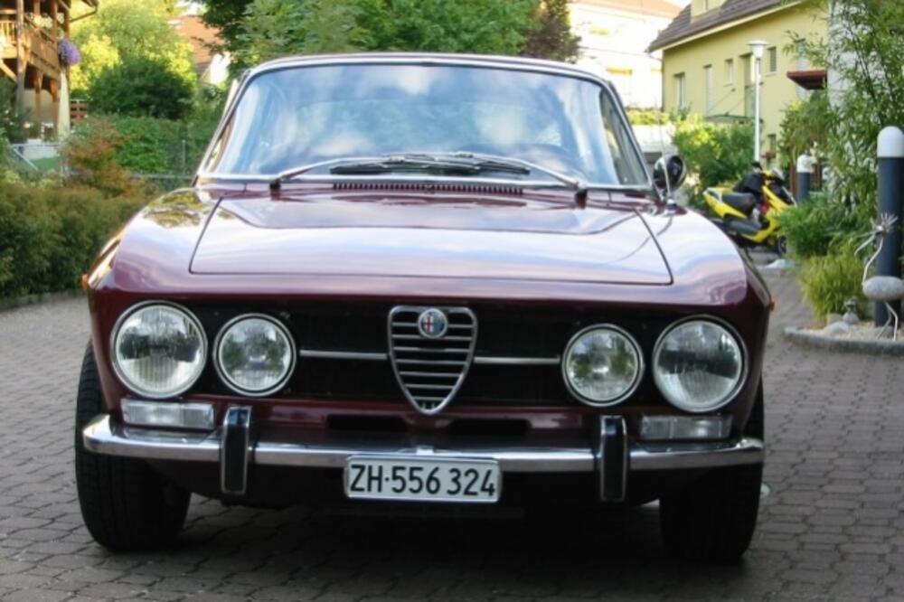 Old tajmer Alfa romeo, Foto: Prijestonica Cetinje