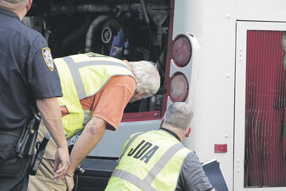 kvar na autobusu, Foto: Shutterstock