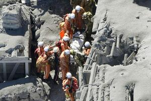 Japan: Erupcija vulkana, 30 planinara "ne diše i ne radi im srce"