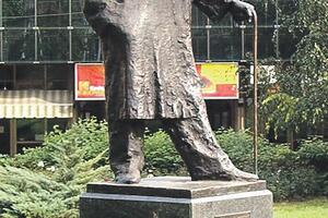 Alkibijad Nuša, predstava