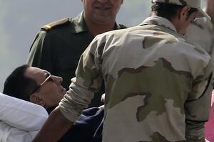 Odloženo suđenje Mubaraku za smrt demonstranata