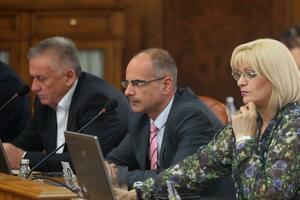 Tabaković: Pokrenuta istraga o parama iznijetim na Kipar