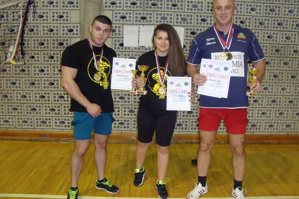 Nikola Vujadinović, Nina Marković i Saša Mašanović, Foto: Privatna arhiva