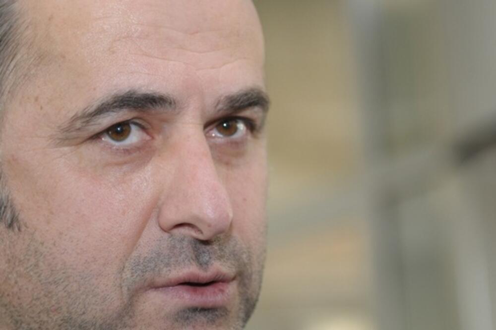 Grof, Foto: Savo Prelević