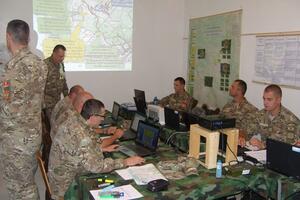 Vojska od Đukanovića traži veće plate